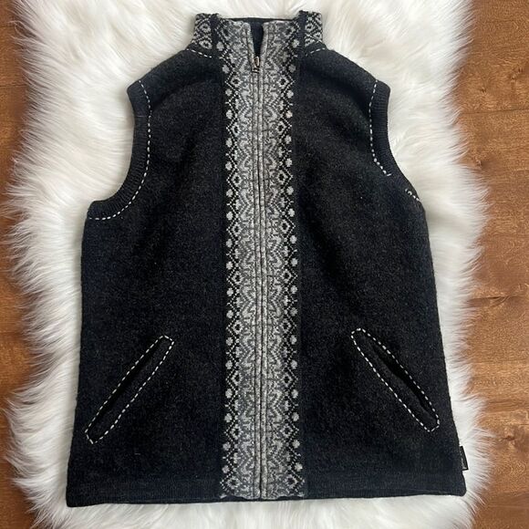 Woolrich Jackets & Blazers - Woolrich Wool Black Onyx Scandinavian Zip Up Sweater Vest